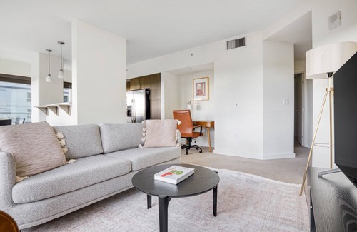 Northwest Bellevue Apartment | Ideal Bellevue 2BR w/Great Views & Gym, close to shopping, by Blueground