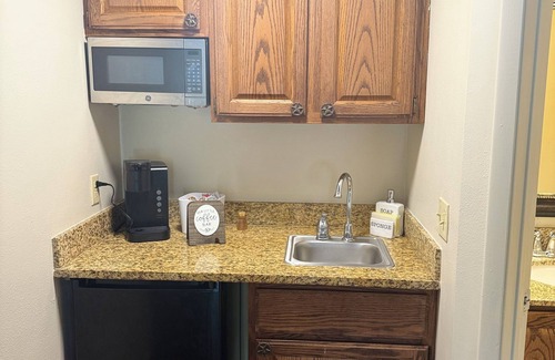 River Ranch Condo | Ideal Condo in River Ranch Across from the water park and near the rodeo