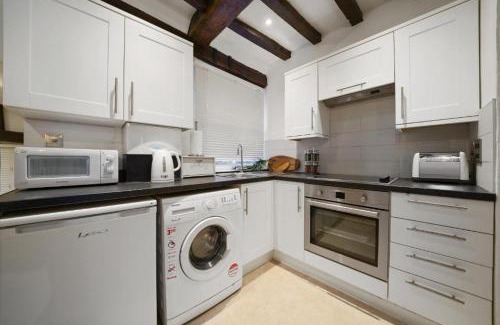 Canterbury Apartment | Ideal duplex in Canterbury - Sleeps 6