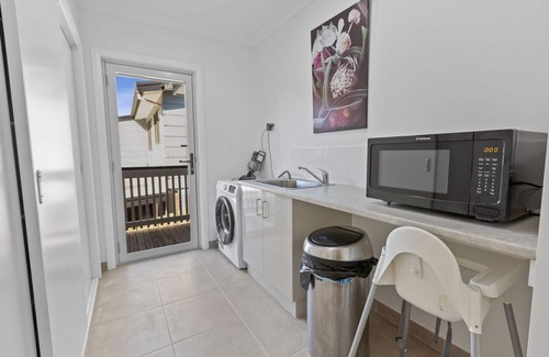 Lakes Entrance House | Ideal escape for those seeking a serene getaway