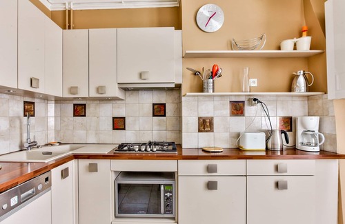 8th Arrondissement Apartment | Ideal for family, friends, 2 bedrooms, 2 BR, 2 WC, 5 mn walk from Champs-Elysées