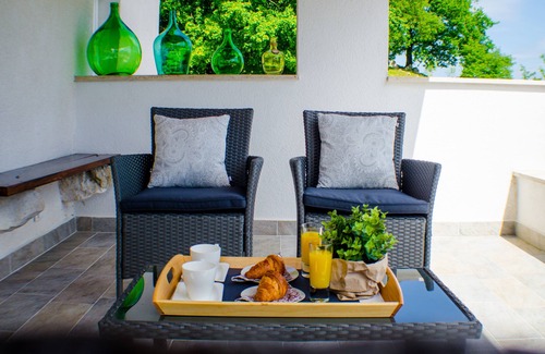 Pican House | Ideal for family holidays in traditional and quiet location