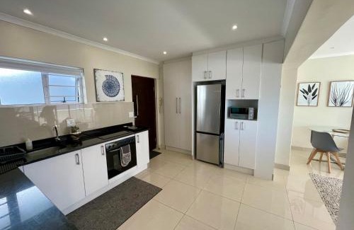 Mouille Point Apartment | Ideal location, Mouille Point