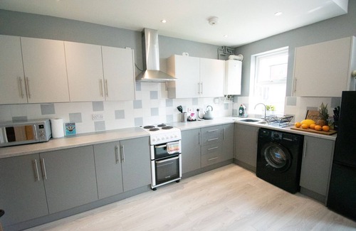 Bury House | Ideal Lodgings in Bury