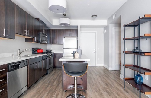 Mountain View Apartment | Ideal Mountain View 1BR w/Pool, Gym, Spa, near Apple, by Blueground