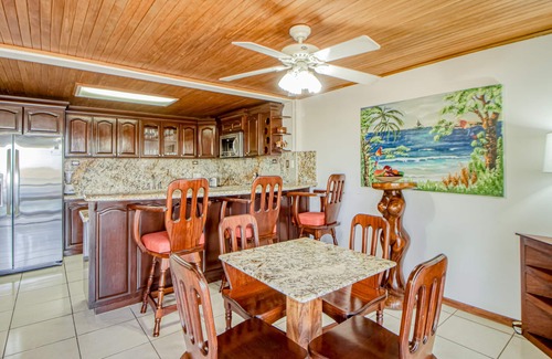 Playa Flamingo Apartment | Ideal oceanfront gem with beach access, WiFi, balcony, grill, & washer/dryer