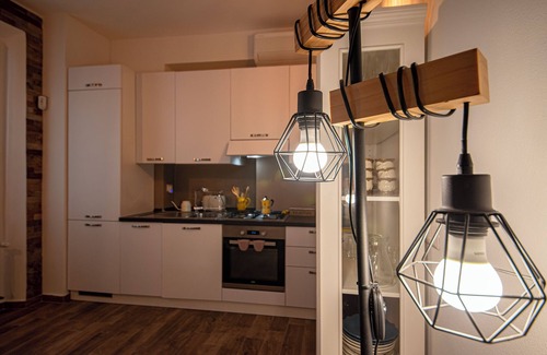 Certosa Apartment | Ideal Rent - Catullo 9