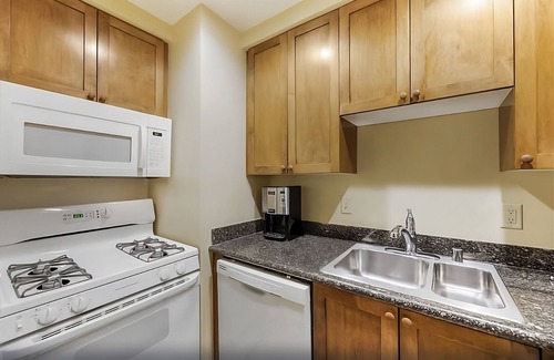 Enterprise Hotel | Ideal Resort Proximity Units:2 Homely Units Near Las Vegas Strip!Free Parking