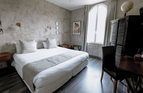 Riou - Petit Juas - Av de Grasse Hotel | Ideal Séjour Cannes, Hôtel de Charme