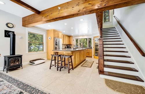 Idyllwild House | Ideal Spacious Mountain Home