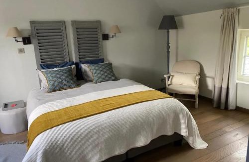 Burdinne Villa | Ideal Villa in Burdinne with private pool