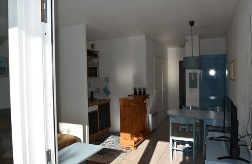 Behobie Apartment | Ideally located, comfortable apartment with swimming pool