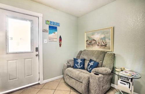 Galveston Apartment | Ideally Located Galveston Apartment By Beach!