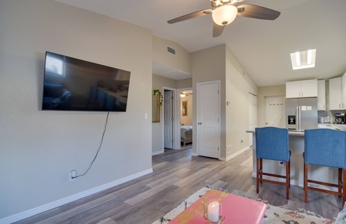 Palm Harbor Condo | Ideally Located Palm Harbor Condo: Walk Downtown!