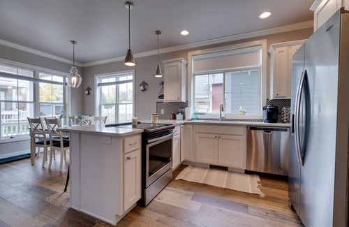 Spearfish House | Ideally Located*Self Check-In*Smoking/Pet Free