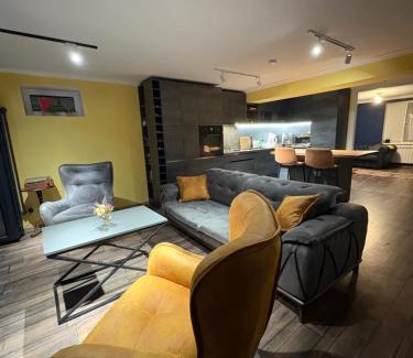 Telavi Apartment | Ideally located spacious 3 bedroom house