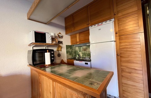 Le Super-Sauze Apartment | Ideally Located Studio in Les Cimes Residence at Super-Sauze, Ski-In/Ski-Out