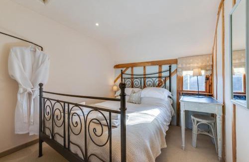 Cranbrook House | Iden Green Farm Stables