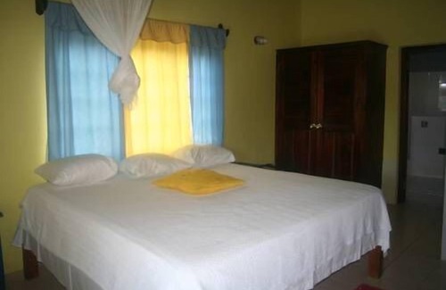 Black River Hotel | Idlers' Rest Beach Hotel
