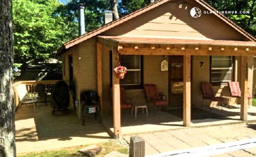 West Branch House | Idyllic Cabin Rental for the Perfect Summer Vacation on Clear Lake in Michigan
