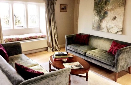 Colerne Cabin | Idyllic cottage near Bath and The Cotswolds