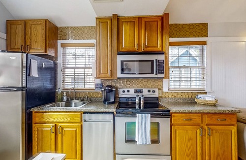 Steinhatchee House | Idyllic Cottage with Access to Pool, Hot Tub, Fitness Center & Floating Docks