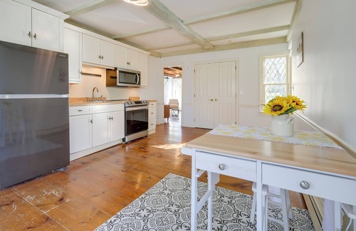 East Sandwich Cottage | Idyllic Escape w/Deck in East Sandwich!