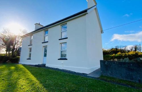 Skibbereen House | Idyllic Family farmhouse in beautiful West Cork