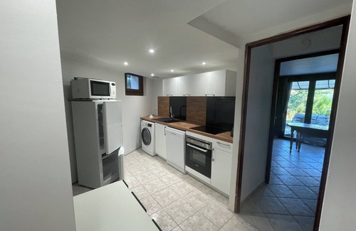 Pierrefeu-du-Var Apartment | Idyllic getaway StudioBas de Villa:garden and private pool near the coast