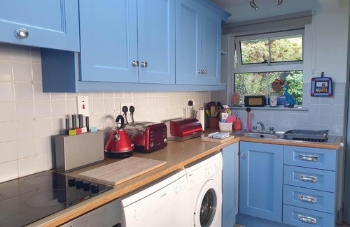 Inchydoney House | Idyllic Inchydoney Beach Cottage - Amazing sea views, path to beach!