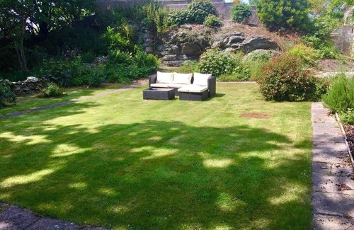 Holyhead Apartment | Idyllic island getaway