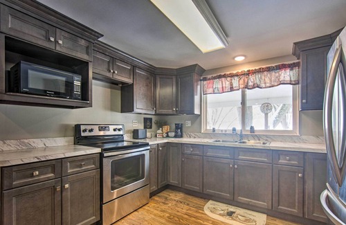 Wagontown House | Idyllic Manor Farm Cottage: 3 Mi to Chambers Lake!