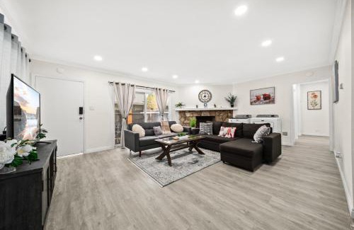 Alhambra House | Idyllic Paradise Near Downtown Los Angeles