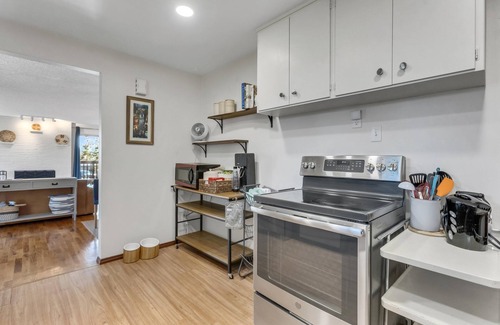 SeaTac House | Idyllic Retreat Lakefront Home near SeaTac Airport