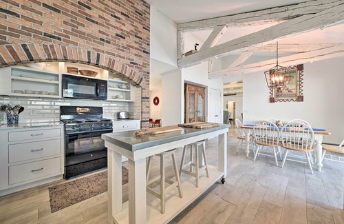 Suttons Bay House | Idyllic Suttons Bay Home w/500' of Waterfront