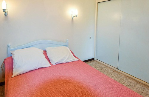 Taulignan House | Idyllic vacation home with private pool and panoramic views.