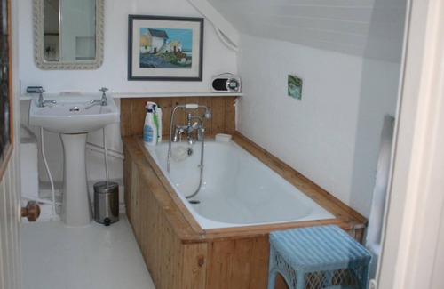 Skibbereen Other | Idyllic West Cork cottage farmhouse in 3 acres, with woods and river, Skibbereen