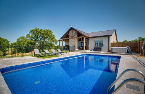 Williamstown House | Idyllic Williamstown Retreat with Hot Tub and Pool!