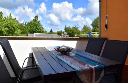 Reddelich House | Idyllischer Bungalow an der Ostseeküste