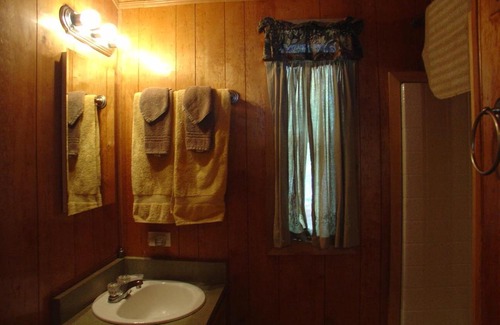 Pine Cove Resort | Idyllwild Camping Resort Cabin