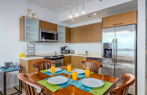 Noord Condo | If You Like Piña Colada and relax in the sand.