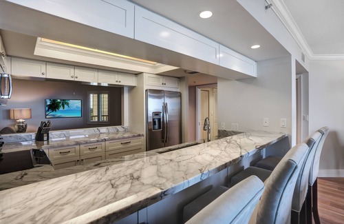 Park Shore Condo | If You Love Having the BEST! Stunning Gulf Front Views- Luxury Condo!