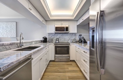 Park Shore Condo | If You Love Having the BEST! Stunning Gulf Front Views- Luxury Condo!