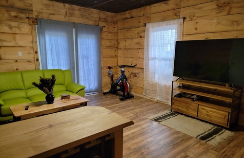 Murphy Cabin | If you want to get away from a busy life this mountain cabin is the place!