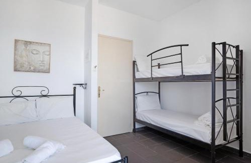 Pidima Kyras Apartment | Iguana studio 15