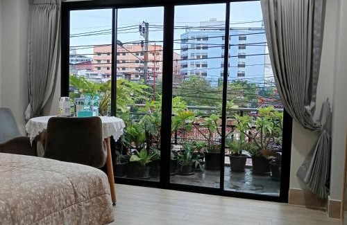 Downtown Hat Yai Apartment | IHome Hostel Hatyai