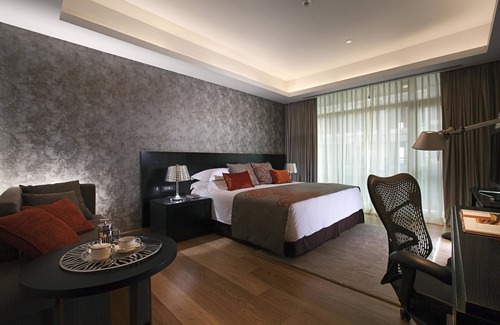 Mayur Vihar Phase 1 Hotel | IIDL Suites