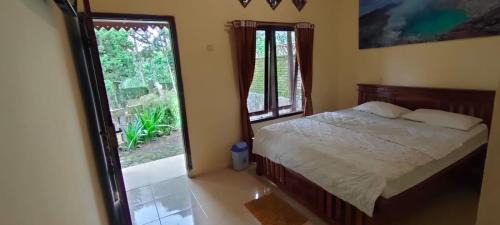 Banyuwangi Bed & Breakfast | ijen resto & guest house