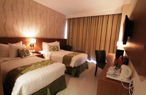 Klojen Hotel | Ijen Suites Resort & Convention