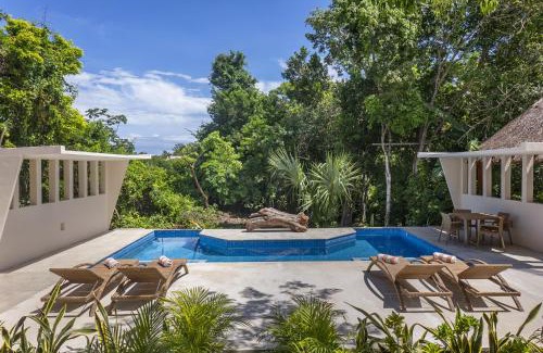 Puerto Aventuras Apartment | Ikana Puerto Aventuras Golf Getaway